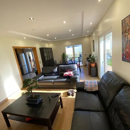 Zion Homestay Almada