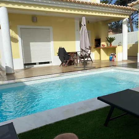 Homestay Zion Almada